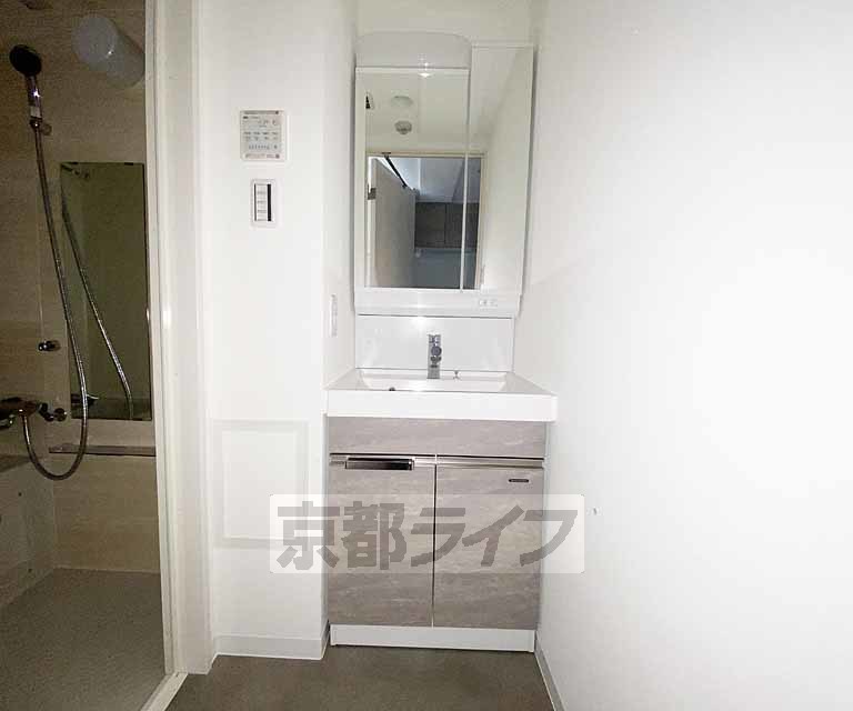 洗面設備　独立洗面台