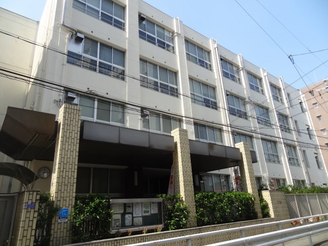 小学校　大阪市立鷺洲小学校（小学校）まで393m