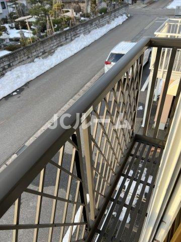 バルコニー　同間取り、別の部屋の写真です