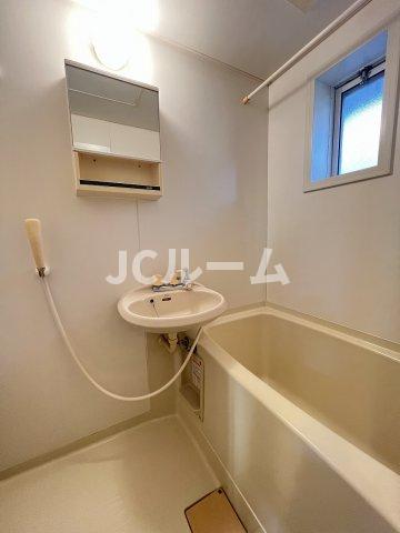 バス・シャワールーム　同間取り、別の部屋の写真です