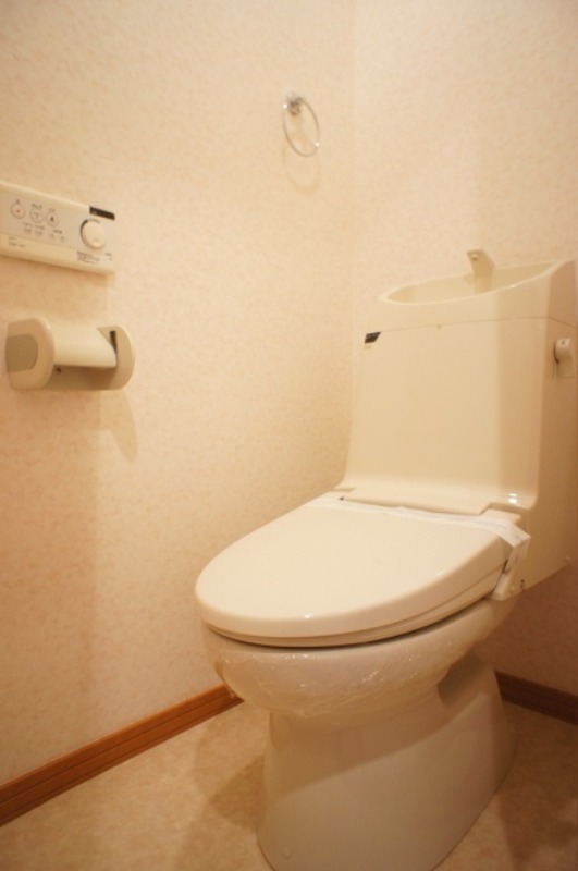 トイレ　図面と現状に相違がある場合には現状を優先