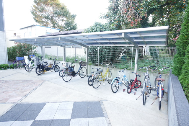 その他共有部分　★屋根付駐輪場スペースがございます★