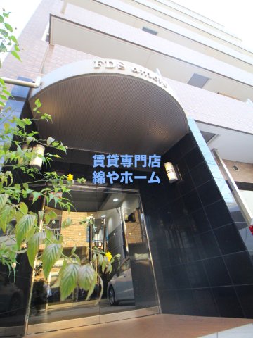 建物外観　外観は落ち着いています