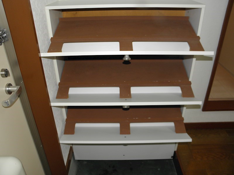 玄関　＊別部屋参考写真