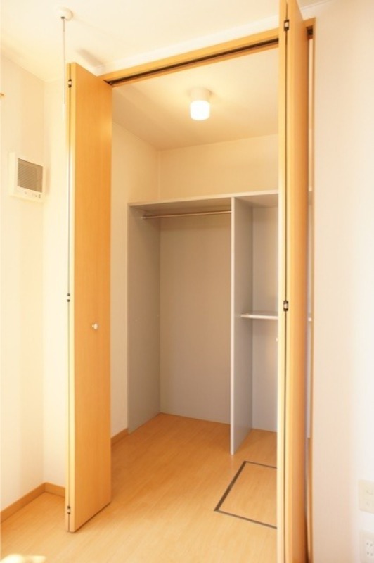 収納　図面と現状に相違がある場合には現状を優先