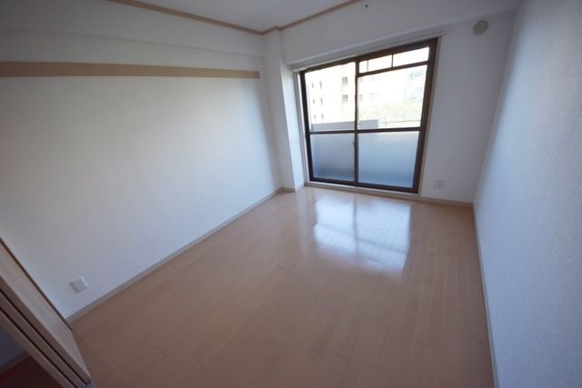 その他部屋・スペース　★綺麗な6帖の洋室です★