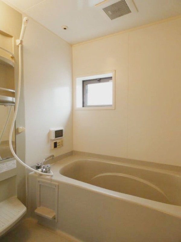 バス・シャワールーム　図面と現状に相違がある場合には現状を優先