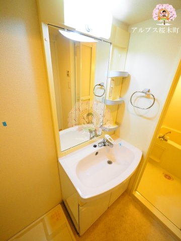 洗面設備　同一仕様