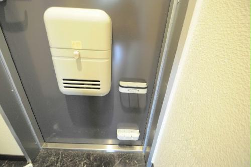 玄関　※写真と現状が異なる場合は現状を優先