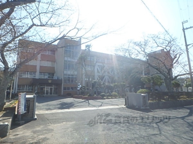 小学校　三雲小学校（小学校）まで2600m