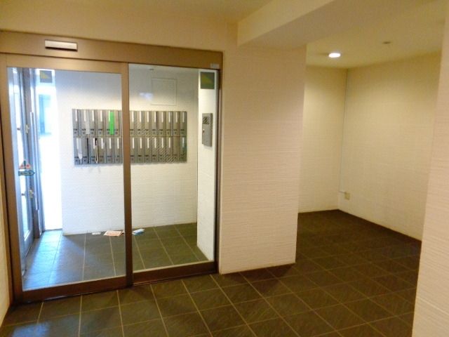 エントランス　ロビー・オートロック