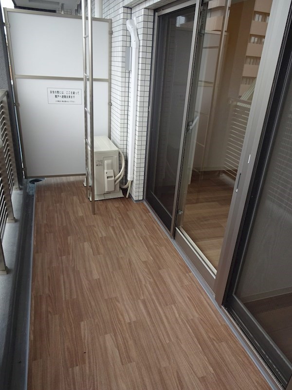 バルコニー　同施工会社の同仕様写真です。