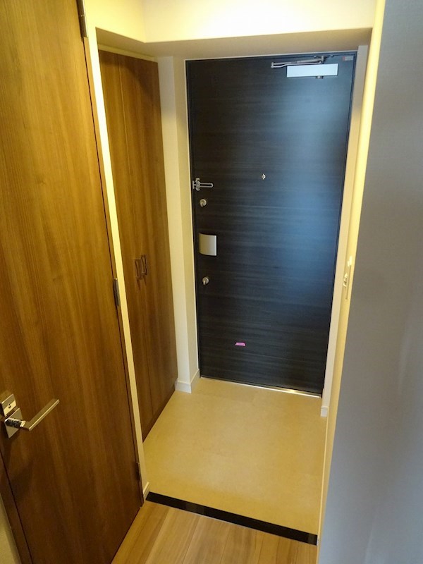 玄関　同施工会社の同仕様写真です。