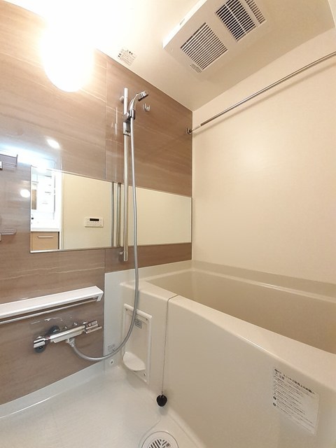 バス・シャワールーム　バスルーム