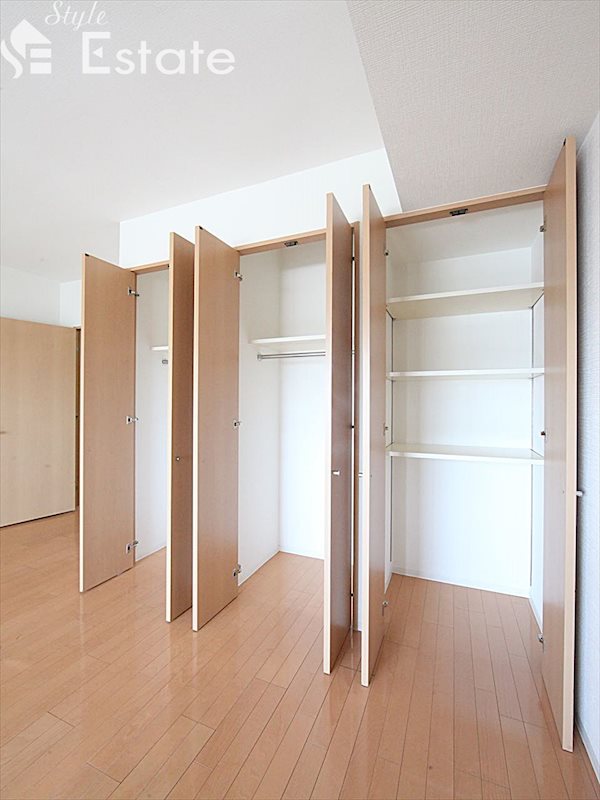 収納　クローゼット