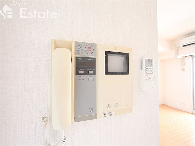 セキュリティ　モニター付きインターホン