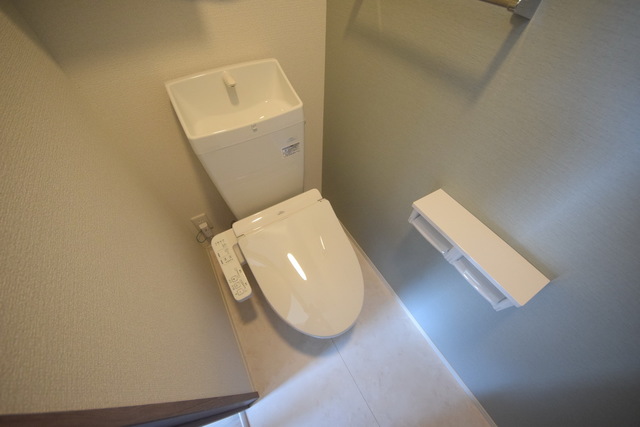 トイレ　～同施工会社参考写真～