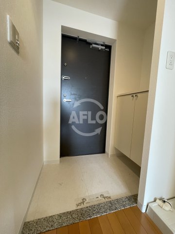 玄関　ルクレ阿波座レジデンス　玄関