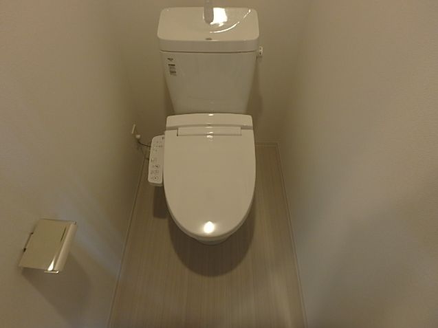 トイレ　スワンズシティ新大阪ヴィーヴォ　トイレ