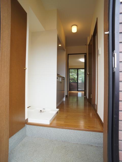 玄関　玄関から見たお部屋です☆