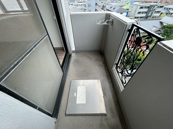 バルコニー　※別号室の写真です