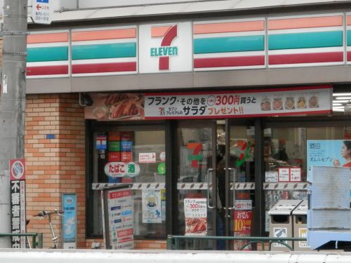コンビニ　セブン－イレブン江東亀戸７丁目東店（コンビニ）まで897m