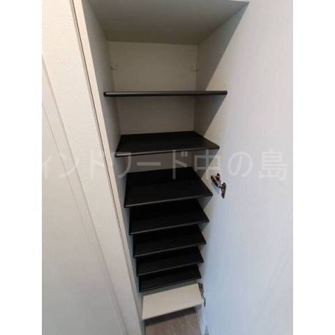 玄関　詳細は、ウィンドワード中の島店までご相談下さい。