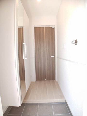 玄関　落ち着いた玄関です