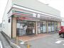 コンビニ　セブンイレブン（コンビニ）まで294m