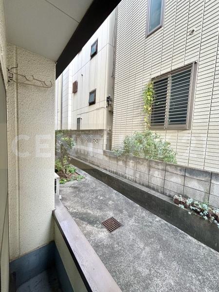 バルコニー　※他のお部屋の写真です。