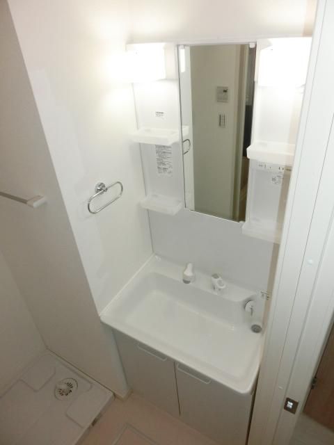 洗面設備　シャンプードレッサー付き