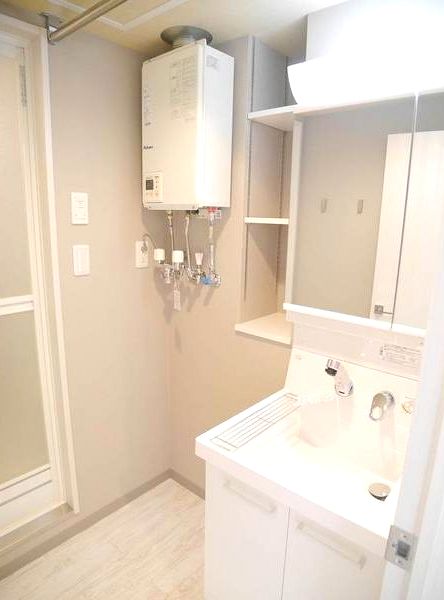 洗面設備　朝の身支度もこれがあれば安心♪