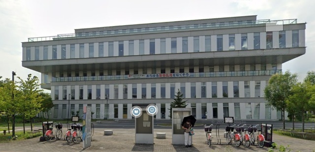 図書館　高崎市立中央図書館（図書館）まで1732m