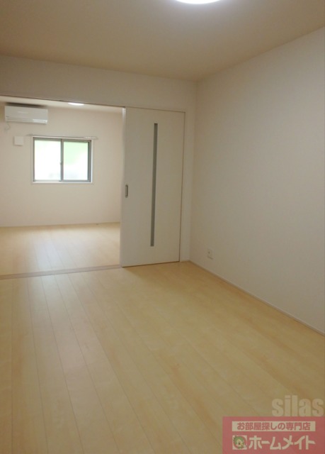 居室・リビング　同仕様