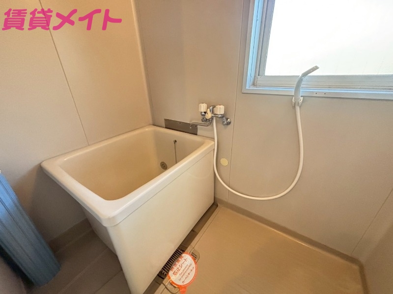 バス・シャワールーム　同型参考写真