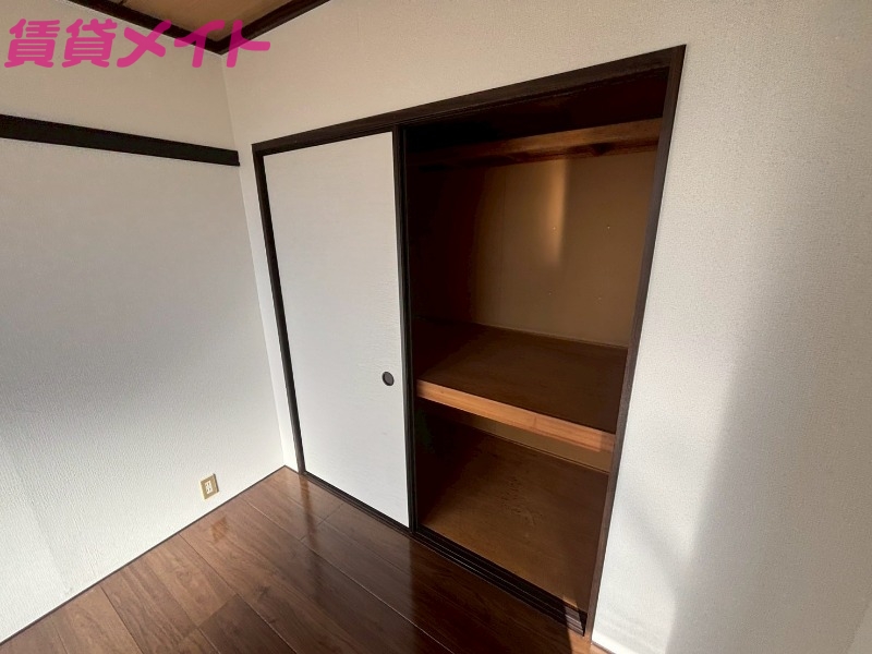 収納　同型参考写真