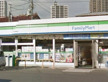 コンビニ　ファミリーマート 新宿上落合店（コンビニ）まで443m