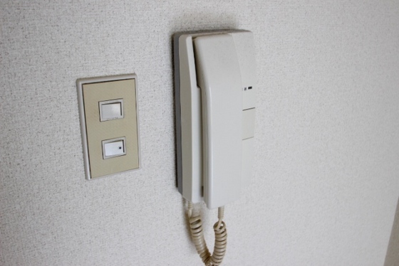 セキュリティ　※別室の写真を使用しております※