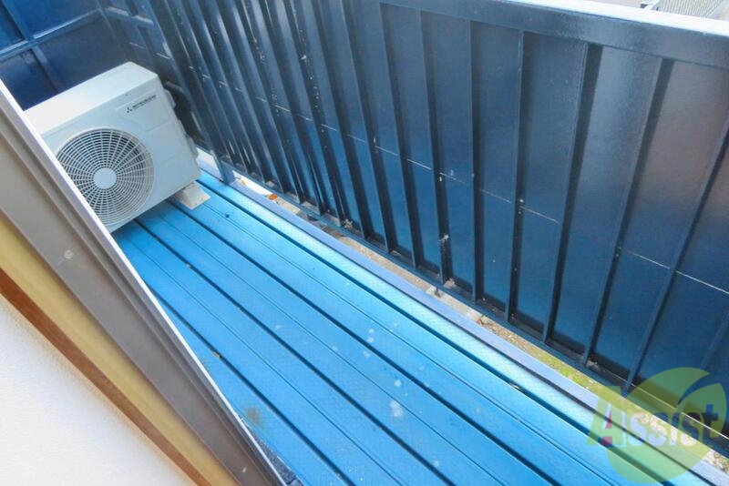 バルコニー　バルコニーでは洗濯物が干せそうですね～。