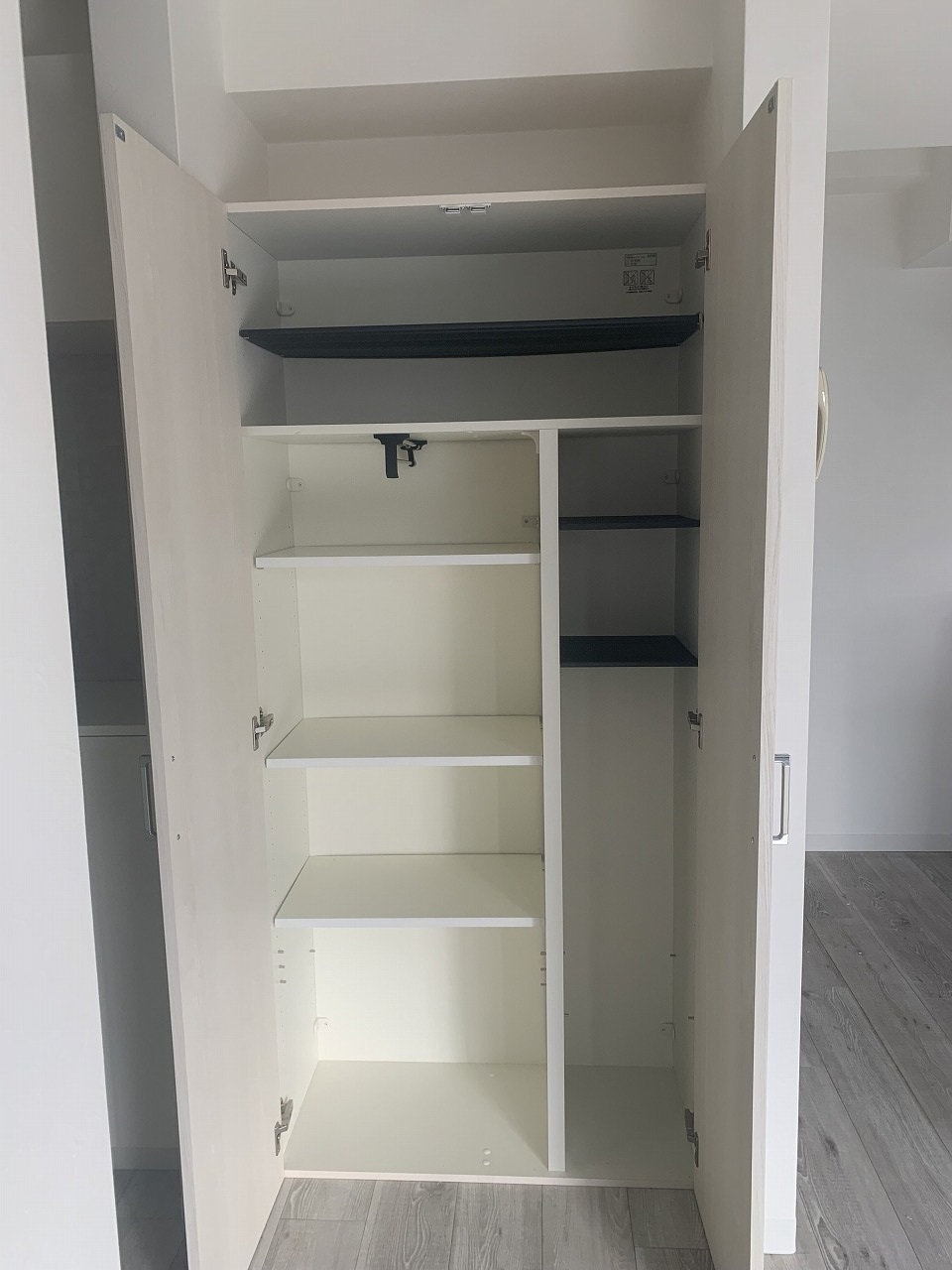 その他　リビング　収納