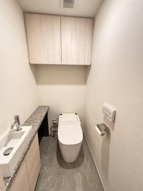 トイレ　トイレもきれいです