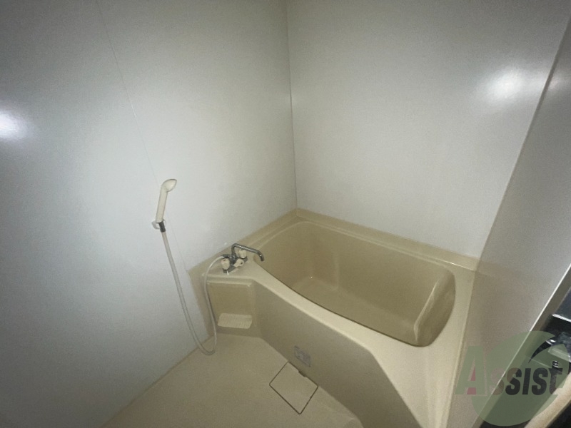 バス・シャワールーム　浴室はコチラになります。日々の疲れをいやしてください。