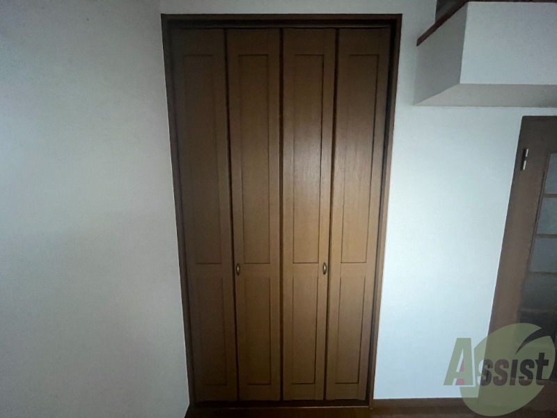 収納　こちらはクローゼットになります。中身はお楽しみに。