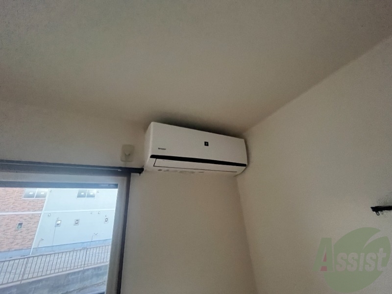 その他設備　こちらはエアコンになります。年中安心ですね。