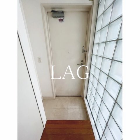 玄関　玄関です。