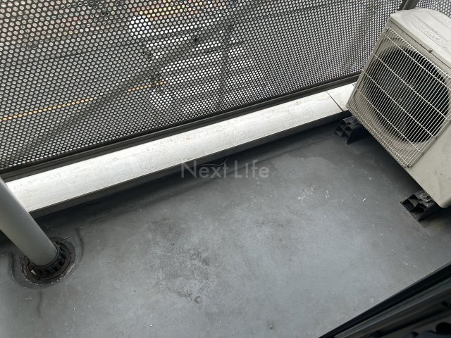 バルコニー　インディビレッジ