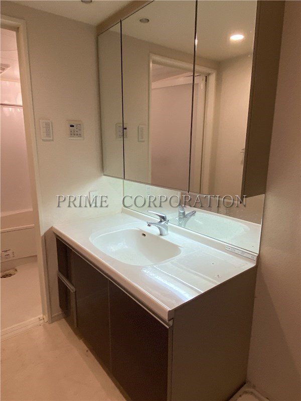 洗面設備　※リノベーション前※