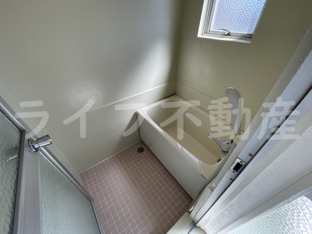 バス・シャワールーム　お風呂です