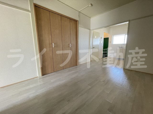 居室・リビング　居間です