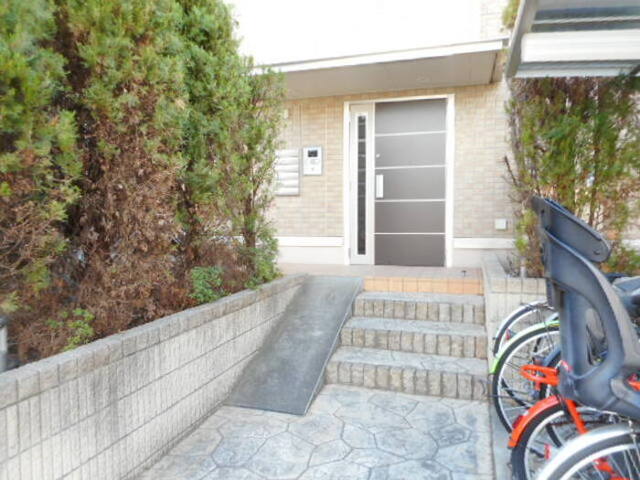 エントランス　オートロック付エントランス